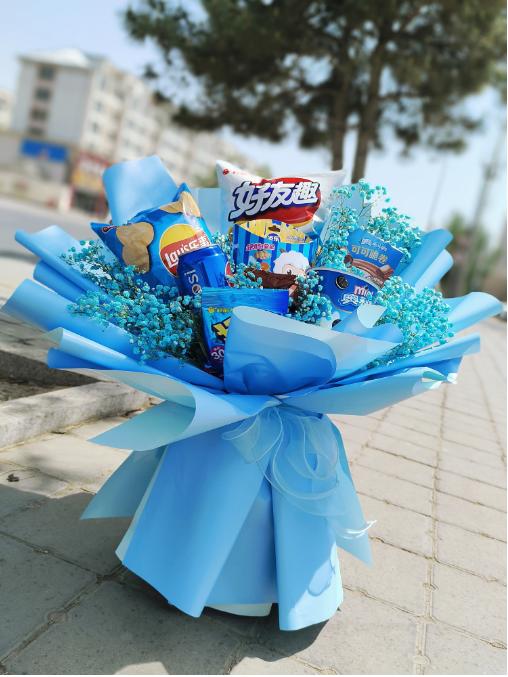 梦幻蓝零食花束（拼团） 商品图3
