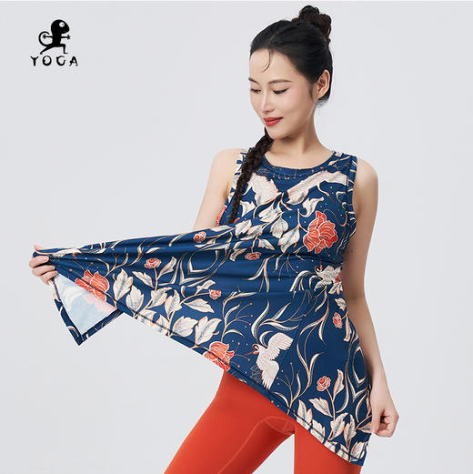 壁虎瑜伽【星鹤璀璨】速干透气印花罩衫（无胸垫）清仓不退不换 商品图3