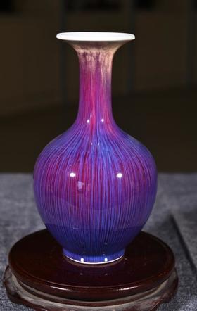 彩色丝毛釉赏瓶