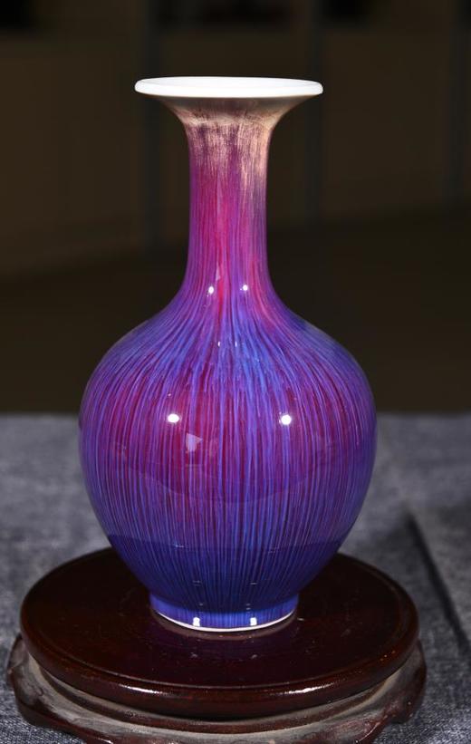 彩色丝毛釉赏瓶 商品图0