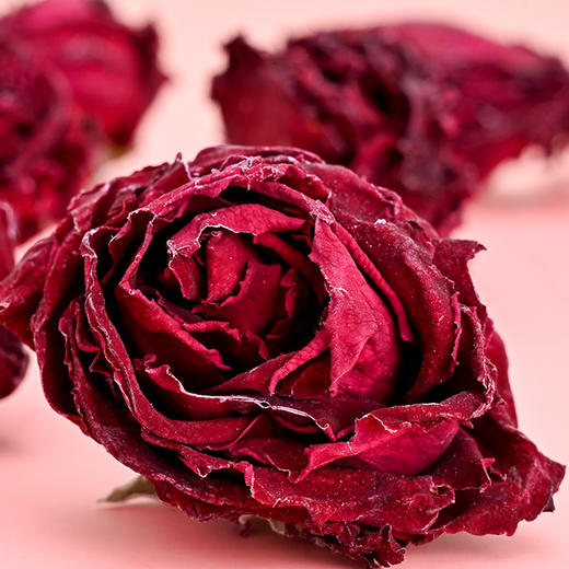 云南【墨红玫瑰 16g/罐】冻干锁鲜 重瓣红玫瑰  原生原色，清香馥郁 商品图1