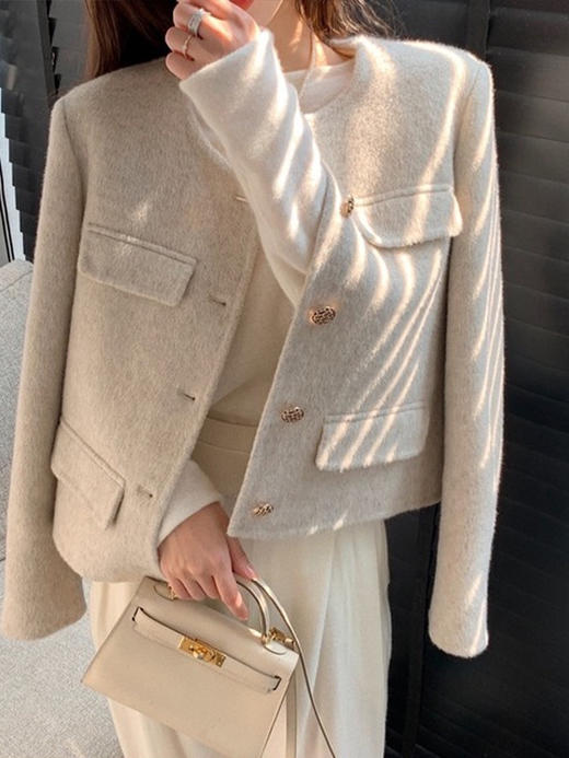 6色反季羊毛大衣 商品图0