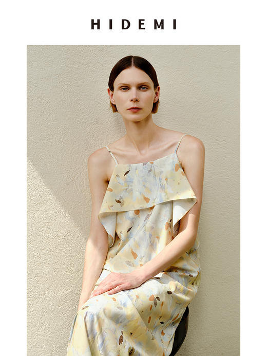 HIDEMI 度假系列“夏日捕梦”限定款手绘印花设计感飘逸吊带连衣裙 商品图5