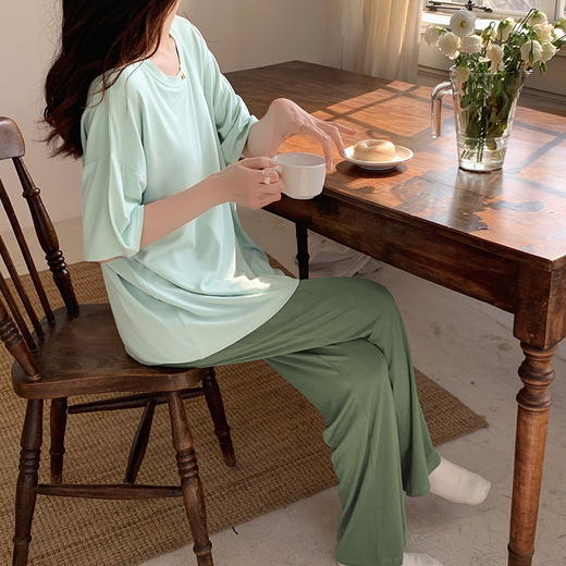 【穿出优雅】莫代尔带胸垫家居服 防凸点 家居服套装 长短裤 防凸点设计 可单穿外出 商品图4