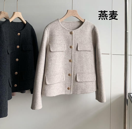 6色反季羊毛大衣 商品图12