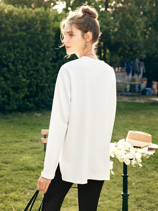 OLrain欧芮儿法式白色长袖T恤女春季2023年新款宽松爱心刺绣上衣 商品图2