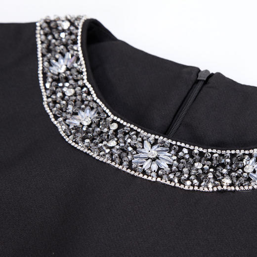 NF8J9斯尔丽瑟俪2023夏季新款直身圆领不挑身型减龄钉珠小礼服连衣裙 商品图4