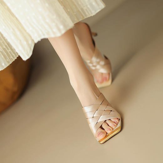 优雅百搭，真丝编织高跟拖鞋DB-M5621 商品图2