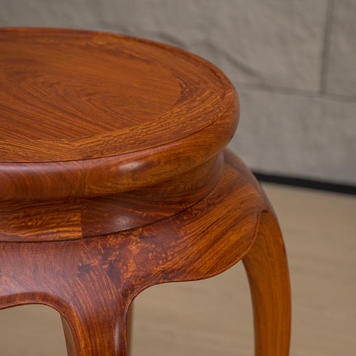 红木彭牙鼓腿五足带托泥香几 商品图3