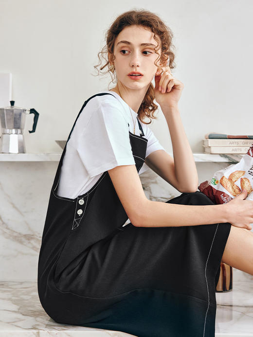 OLrain欧芮儿法式黑色背带连衣裙女夏季2023年新款宽松开叉吊带裙 商品图1