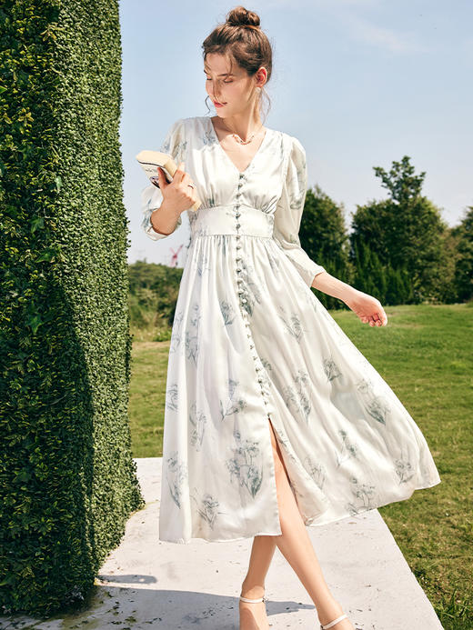 OLrain欧芮儿法式V领碎花连衣裙女夏季2023新款收腰七分袖茶歇裙 商品图2