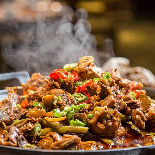 餐云地锅柴火鸡酱  超过2000家柴火鸡连锁餐饮和特色餐饮解决方案  15年专业和匠心的沉淀出来的配方 （6斤装一桶做20-30份） 商品图4