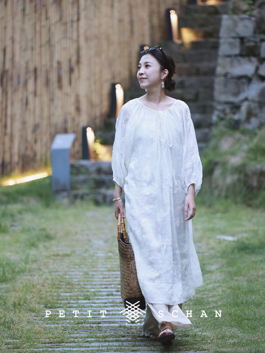 PETIT SCHAN小闪 JEW#007 Excellence like water上善若水  990足银设计款不规则开口手镯 商品图2