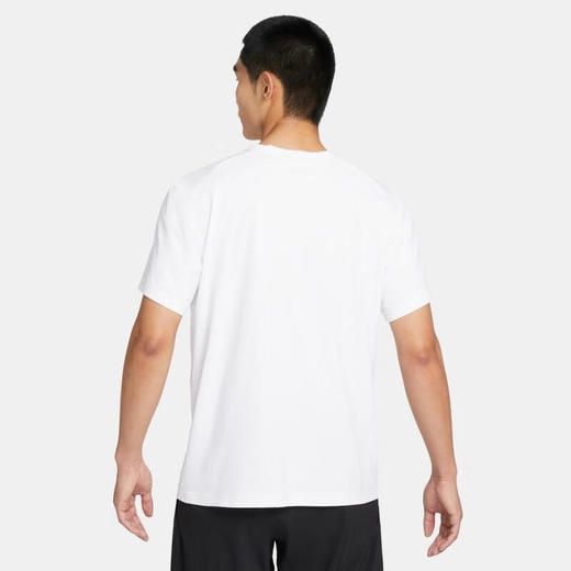 Nike耐克男子短袖训练上衣 DRI-FIT UV HYVERSE DV9840-100 商品图1