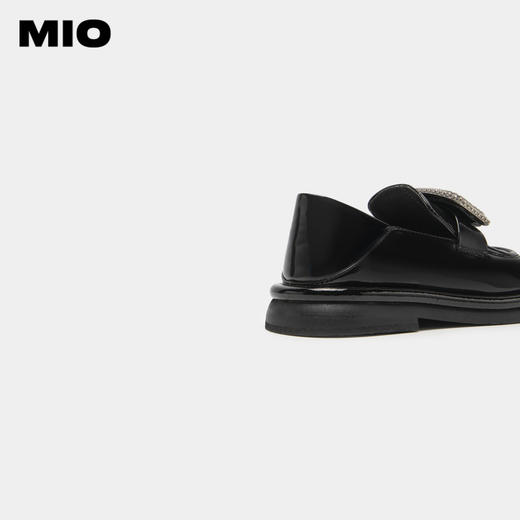 MIO米奥秋季粗跟圆头小皮鞋方扣复古单鞋一脚蹬乐福鞋女 M234500568 商品图4