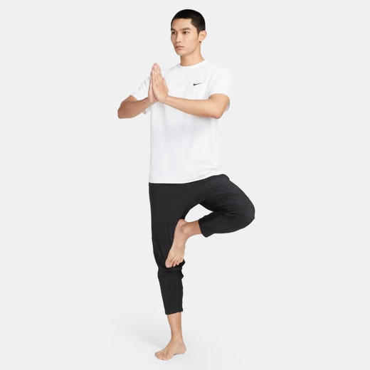 Nike耐克男子短袖训练上衣 DRI-FIT UV HYVERSE DV9840-100 商品图3