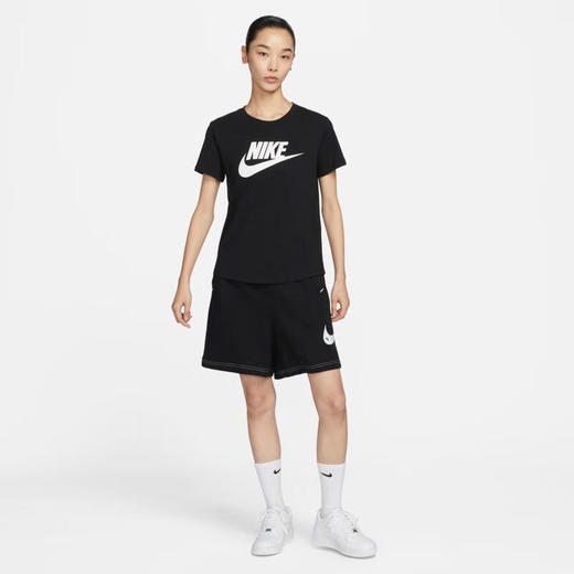 Nike耐克女子印花T恤 SPORTSWEAR ESSENTIALS 黑色DX7907-010 商品图3