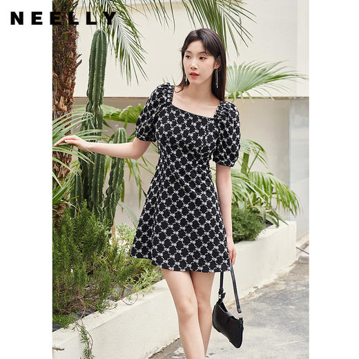 NEELLY纳俪商场同款法式复古连衣裙女夏季新款刺绣显瘦收腰小黑裙N23054Y06677 商品图0
