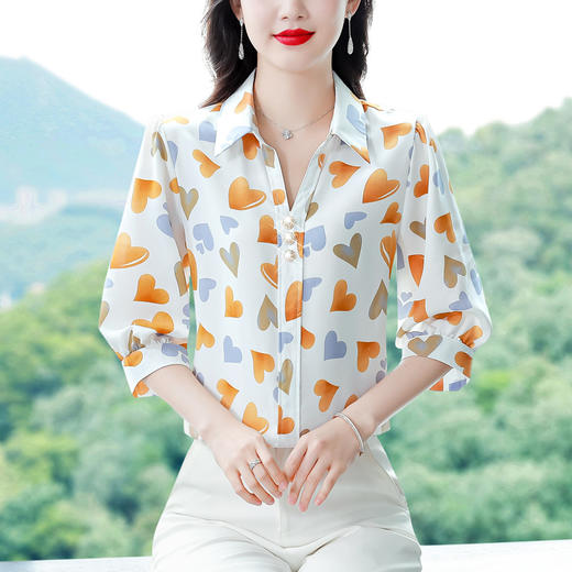 DD-2023夏新款洋气女士七分袖衬衣印花爱心百搭通勤Polo领职业上衣潮 商品图6