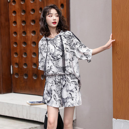 休闲时尚，水墨画短裤套装女夏新款洋气时髦减龄运动两件套HR-HMG575 商品图1