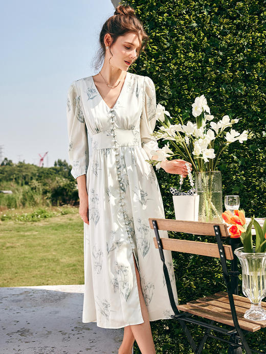 OLrain欧芮儿法式V领碎花连衣裙女夏季2023新款收腰七分袖茶歇裙 商品图0