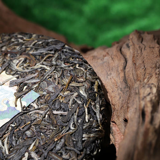 八方茶园 2021年蜜境冰岛357克勐海茶叶大叶种古树大雪山普洱生茶 商品图1