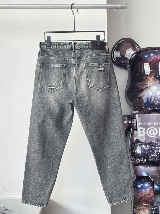 011N04洗水磨白牛仔裤 商品图1