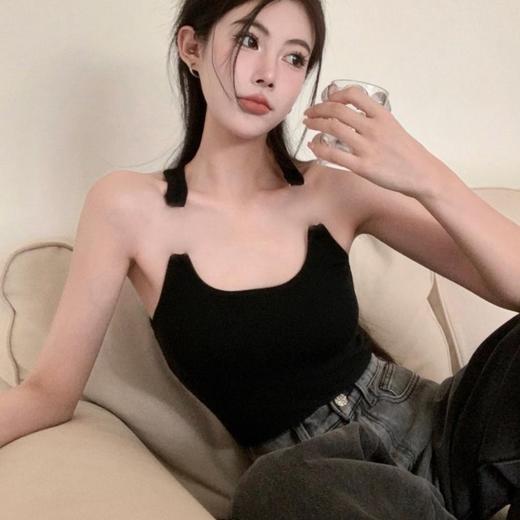 【ins性感辣妹！女士背心吊带】凉爽舒适柔软透气，隐形鱼线肩带辣妹性感内搭紧身带胸垫外穿打底内衣夏粉丝专属 商品图2
