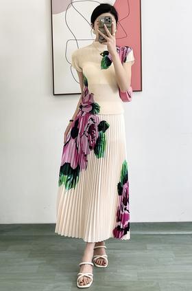 女压褶玫瑰套装