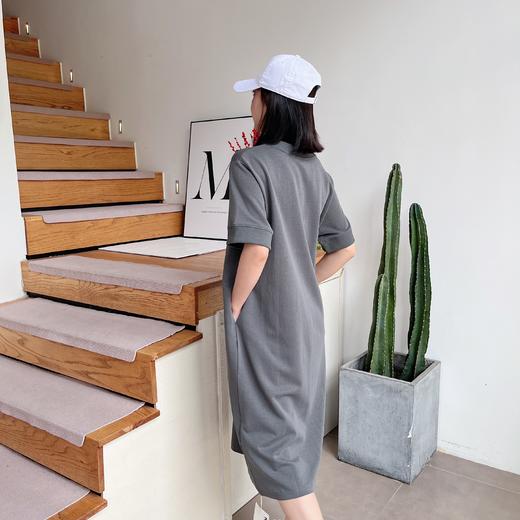 2023夏季新款洋气个性百搭宽松中长款过膝连衣裙 商品图3