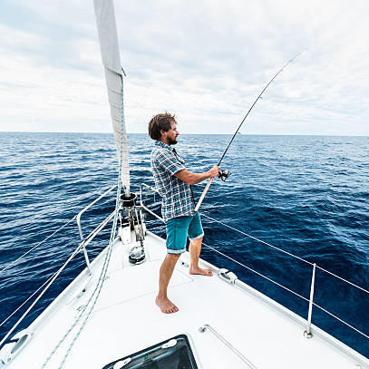 【包船】深圳大鹏海钓｜多种海钓艇可选｜可选4小时-8小时 商品图1