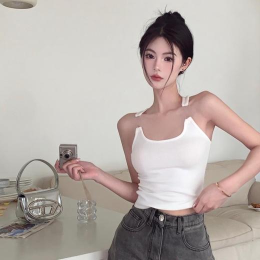 【ins性感辣妹！女士背心吊带】凉爽舒适柔软透气，隐形鱼线肩带辣妹性感内搭紧身带胸垫外穿打底内衣夏粉丝专属 商品图0