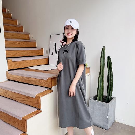 2023夏季新款洋气个性百搭宽松中长款过膝连衣裙 商品图1