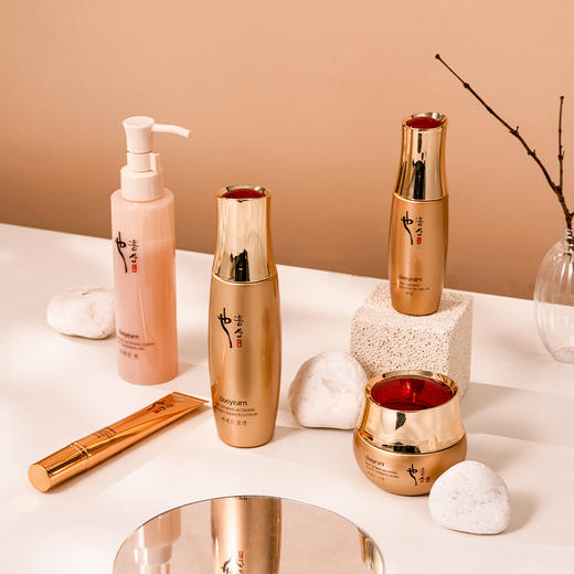 独也红参赋妍紧致六件套-洁颜蜜125ml+精华水120ml+精华液40ml+精华乳100ml+精华霜50g 商品图4