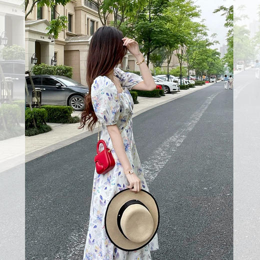 茶歇奶甜在逃公主裙夏季法式法式显瘦感泡泡袖方领连衣裙女 商品图1