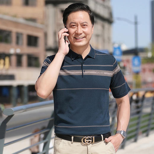 【潮流彰显气质❗️夏季男士短袖t恤】宽松大码设计薄如冰丝面料，中老年人男装 宽松大码爷爷上衣冰丝T恤衫爸爸装父亲节礼物粉丝专属七夕男士父亲节礼物新年礼盒年货礼盒 商品图3