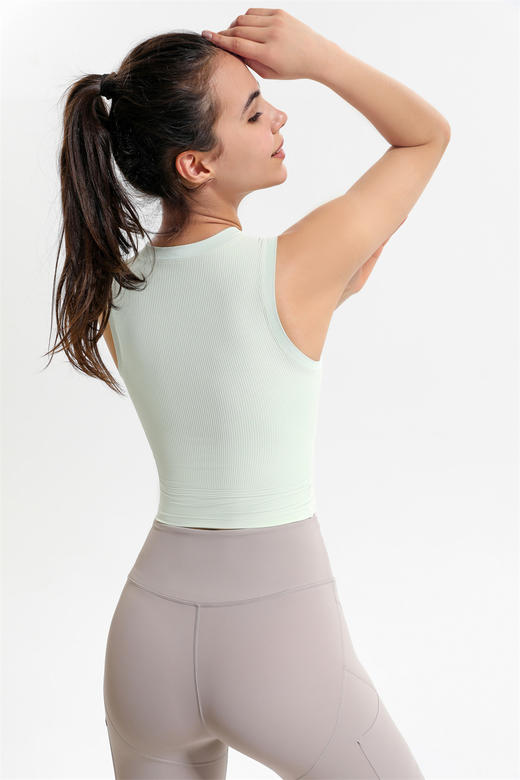 【路路精选】交叉线条可拆卸胸垫瑜伽运动背心 商品图3