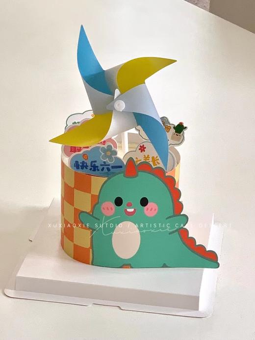 2023年61限定款恐龙蛋糕，4寸3层胚2层水果夹心（默认芒果夹心，装饰随机） 商品图3