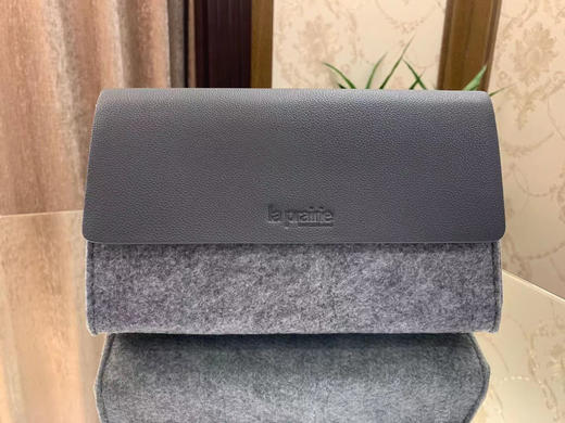 【5.28 王炸割肉价】la prairie 毛毡化妆包 商品图1