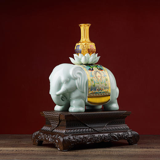 《福佑吉祥》雕刻青瓷  彩绘金鞍 花丝足银金瓶 祝福吉祥平安 双大师监制 工艺品摆件 商品图6