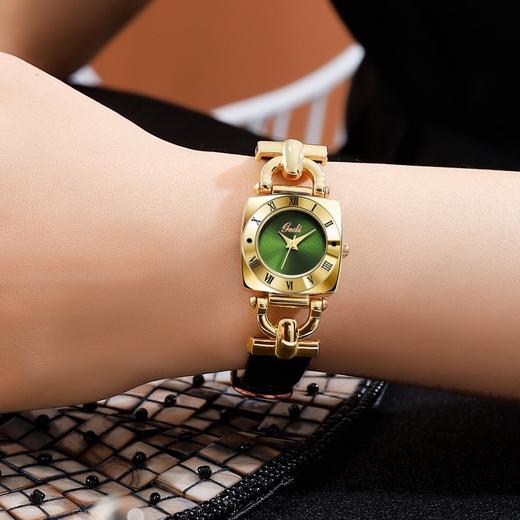 【美妆饰品】新款复古罗马方形表盘女士潮流小绿表石英皮带手表 商品图3