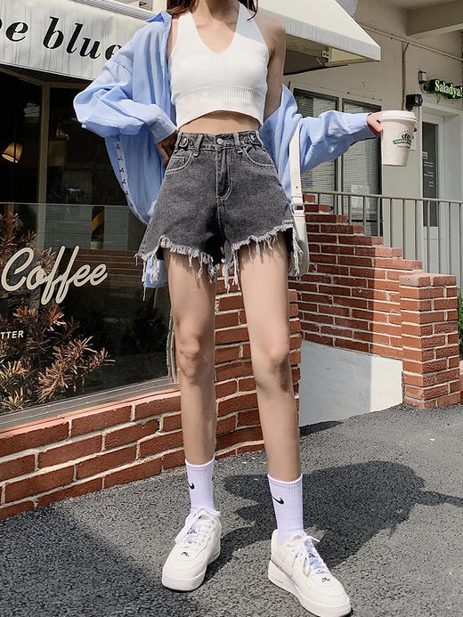 【时尚百搭！百搭高腰牛仔短裤】遮肉显瘦，黑色牛仔短裤女新款，春夏韩版百搭 商品图3