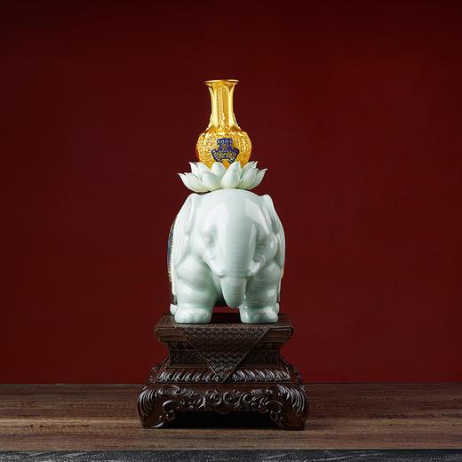 《福佑吉祥》雕刻青瓷  彩绘金鞍 花丝足银金瓶 祝福吉祥平安 双大师监制 工艺品摆件 商品图7