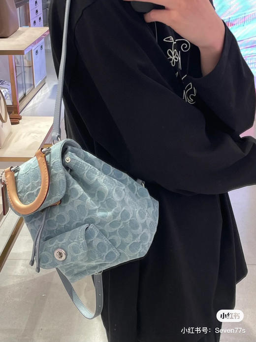 蔻驰香布雷丹宁小双肩 商品图2