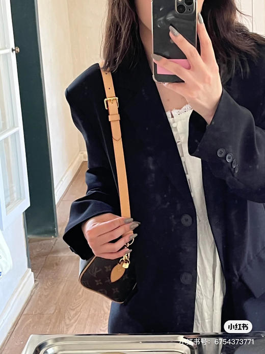 Lv20枕头包窄肩带 商品图2