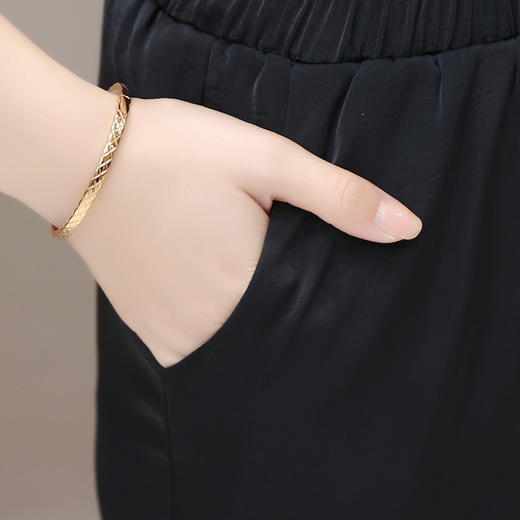 QYM KL23A56-Y两件套裤复古印花衫高腰直筒裤套装 商品图3