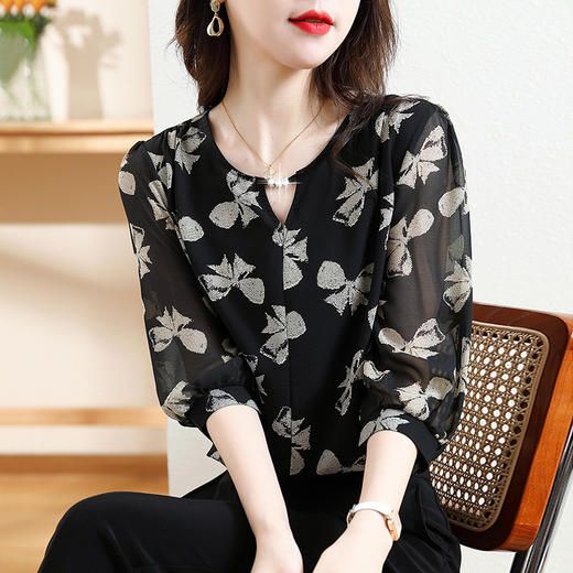 宽松修身显瘦，减龄百搭碎花雪纺衫KQL-E216N3782 商品图0