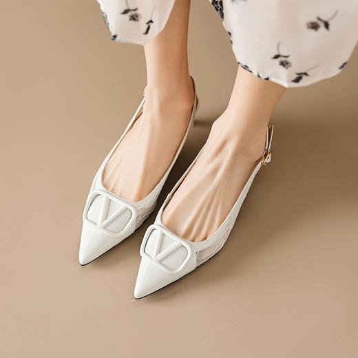 气质感V扣，尖头细跟低跟后空蕾丝凉鞋MLD-D6052 商品图5