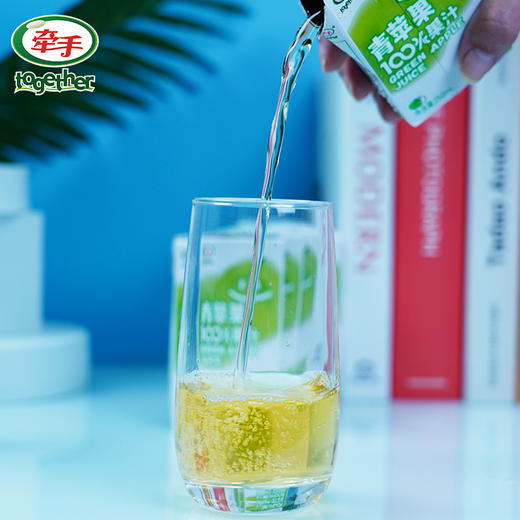 【随时随地补充营养！青苹苹果果汁100%果汁】果香浓郁自然清香，保留着苹果汁的自然清香，让早餐充满营养，饮料饮品健康 商品图1