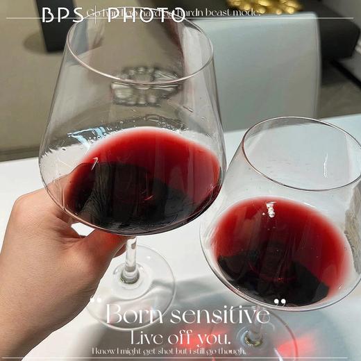 6支装！端午好礼~法国Condi Barton康蒂巴顿·*级混酿AOP级红葡萄酒750ml*6瓶】酒液呈红宝石略紫 ⁢口感平衡圆润 ⁣果味饱满 ⁬带有浓郁果香 层次超级丰富礼盒装 商品图4